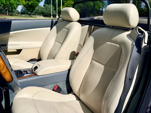 Used 2007 Jaguar XK Convertible image 10