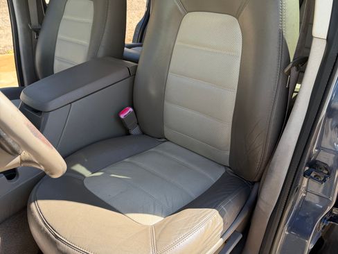 Used 2003 Ford Explorer Eddie Bauer image 21