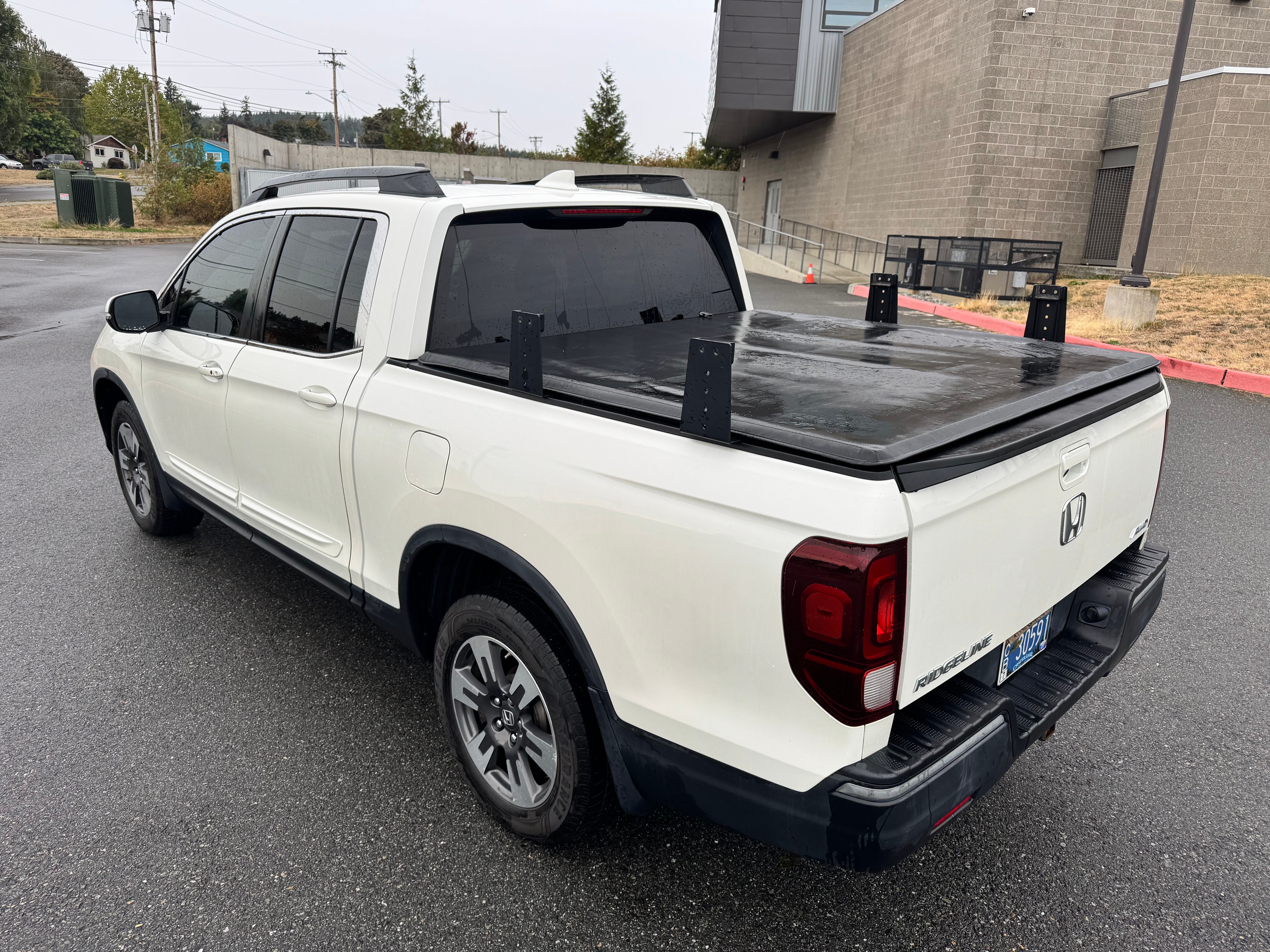 Used 2017 Honda Ridgeline RTL-T image 8