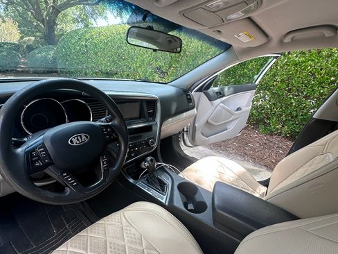 Used 2013 Kia Optima LX FWD image 11