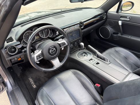Used 2008 MAZDA MX-5 Miata Grand Touring w/ Premium Pkg RWD image 11