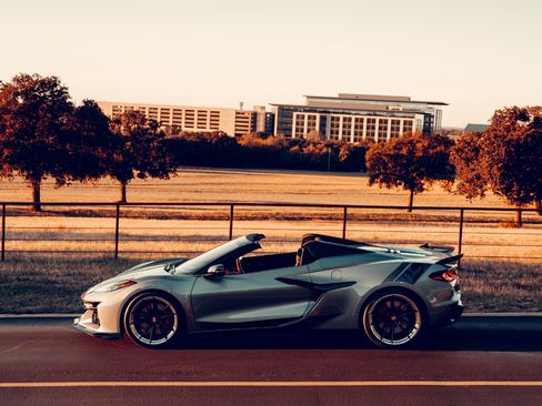 Used 2023 Chevrolet Corvette Z06 image 6