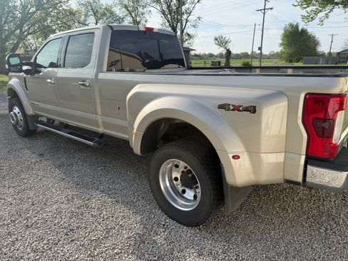 Used 2017 Ford F450 Lariat w/ Lariat Ultimate Package AWD/4WD image 5