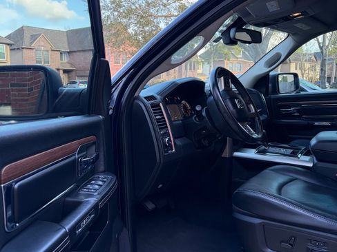 Used 2013 RAM 1500 Laramie image 14