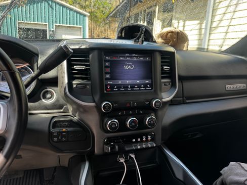 Used 2020 RAM 2500 Big Horn w/ Level 1 Equipment Group image 14