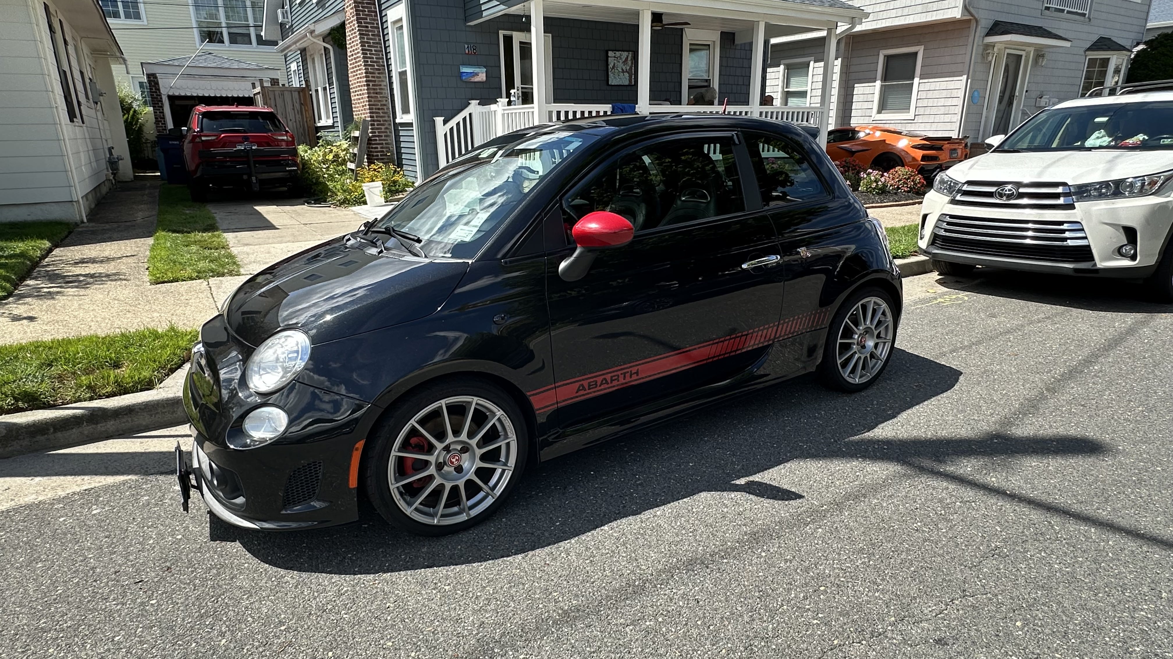 Used 2012 FIAT 500 Abarth w/ Safety & Convenience Pkg FWD image 2