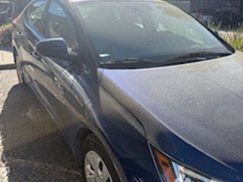 Used 2020 Hyundai Elantra SE image 5