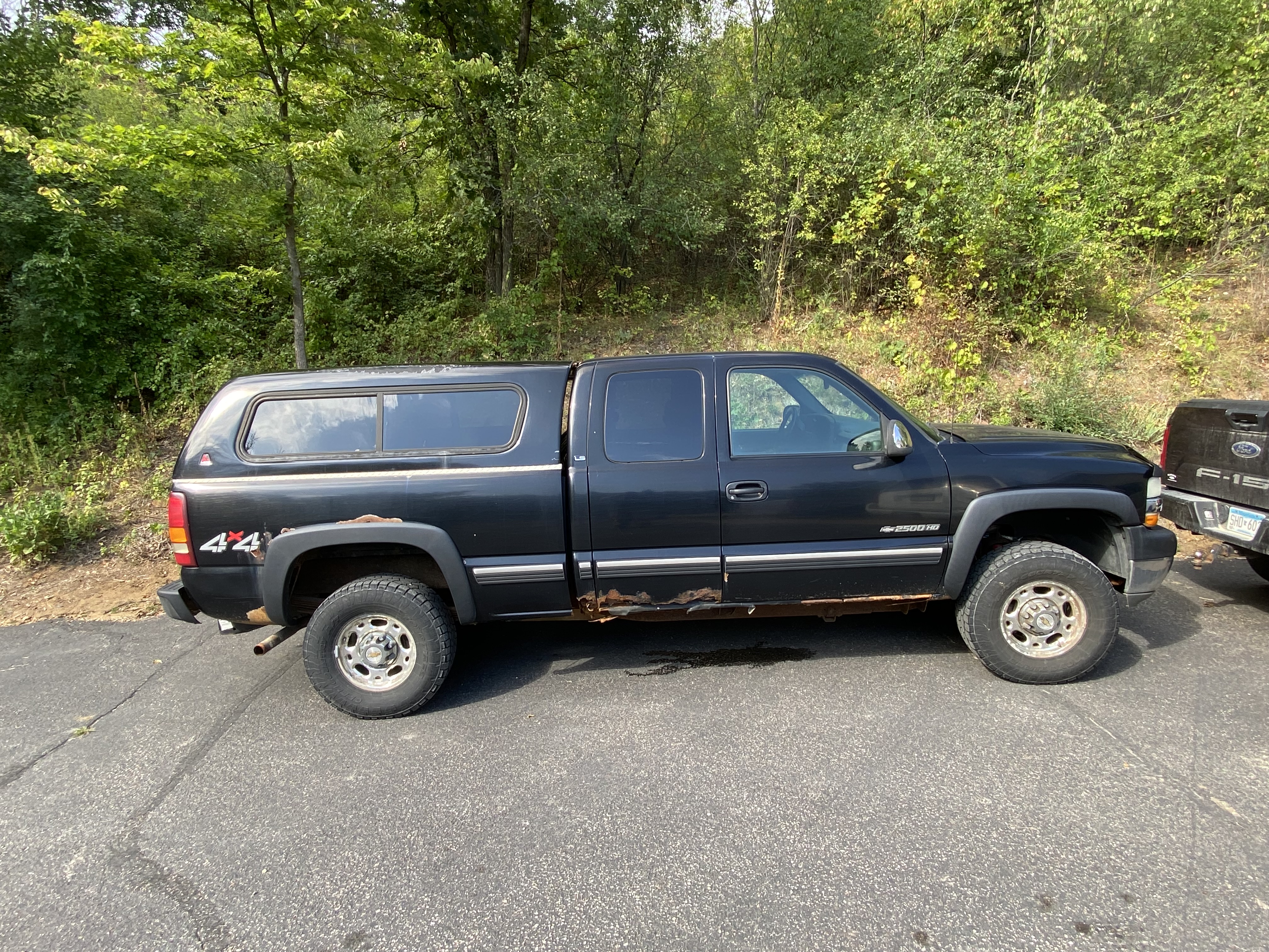 Used 2001 Chevrolet Silverado 2500 LS w/ Snow Plow Prep Pkg AWD/4WD image 6