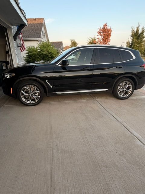 Used 2024 BMW X3 xDrive30i w/ Premium Package AWD/4WD image 1