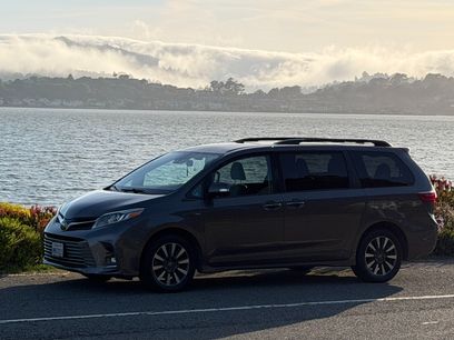 Used 2020 Toyota Sienna Limited Premium w/ Carpet Mat Package