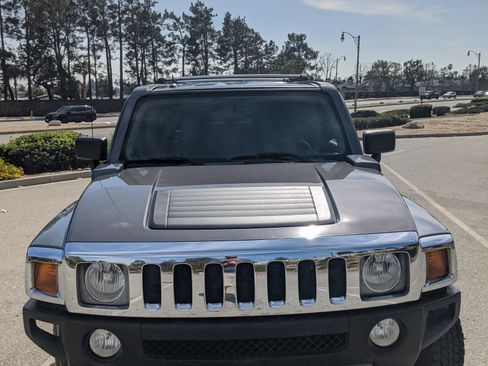 Used 2008 HUMMER H3 x Sport Utility 4D image 13