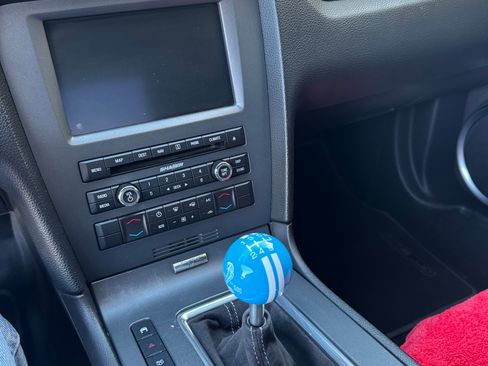 Used 2010 Ford Mustang Shelby GT500 image 9