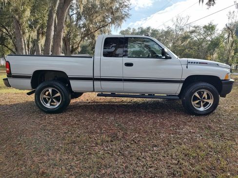 Used 2001 Dodge Ram 1500 Truck 4x4 Quad Cab image 12