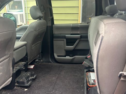 Used 2016 Ford F150 XLT w/ Equipment Group 302A Luxury image 5