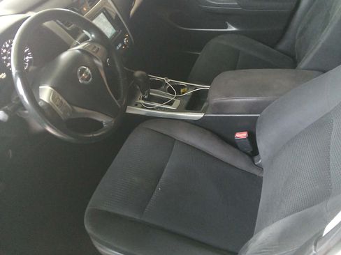 Used 2014 Nissan Altima 2.5 SV FWD image 6