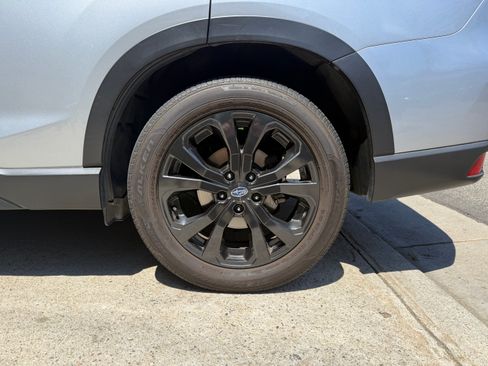 Used 2019 Subaru Forester Premium AWD/4WD image 6