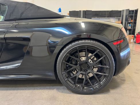 Used 2012 Audi R8 V10 AWD/4WD image 13