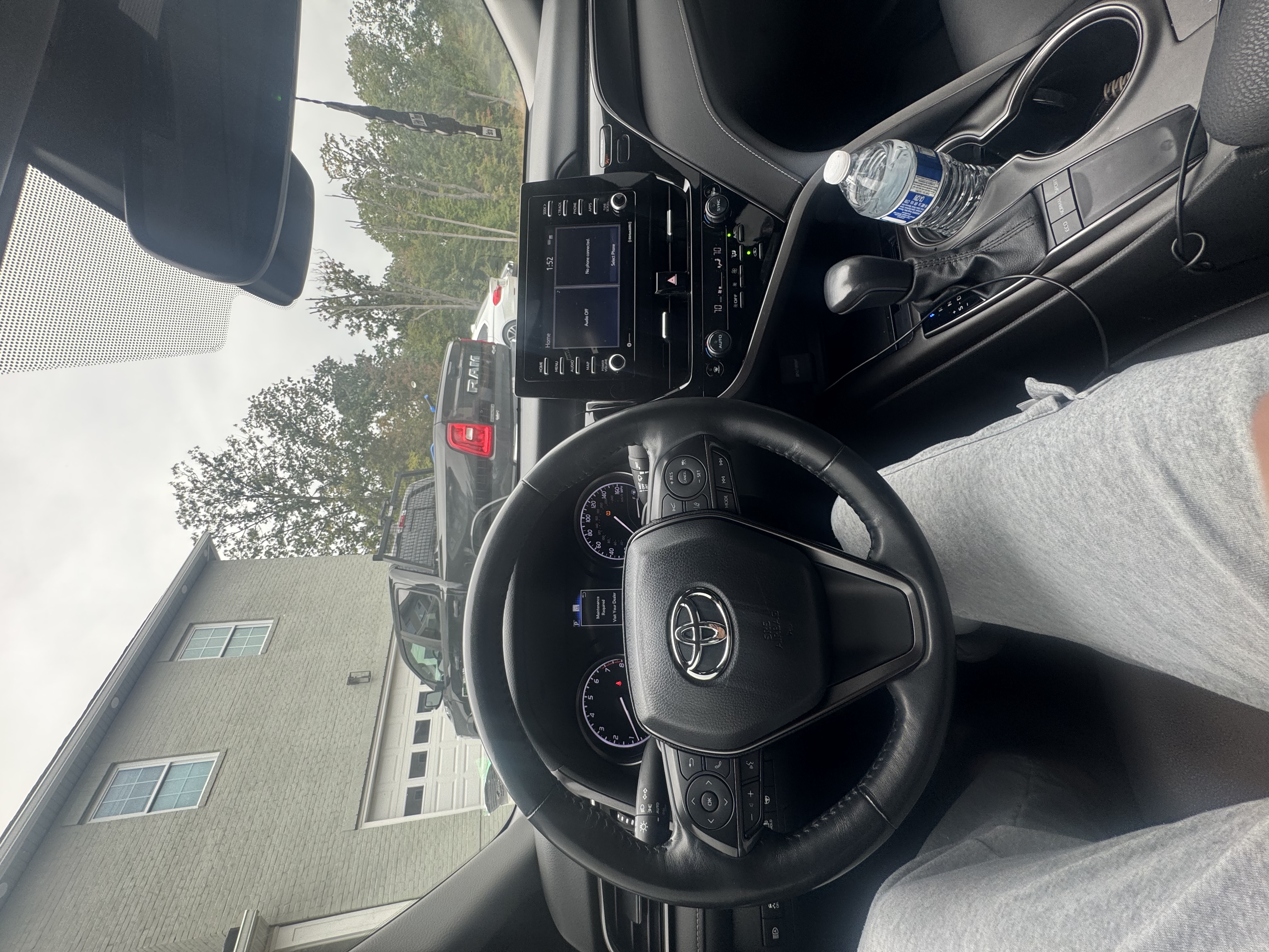 Used 2024 Toyota Camry SE w/ Cold Weather Package FWD image 15