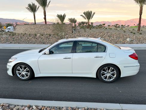 Used 2012 Hyundai Genesis 3.8 w/ Premium Pkg image 29