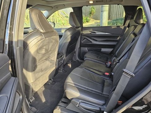 Used 2023 INFINITI QX60 Luxe w/ Cargo Package image 11