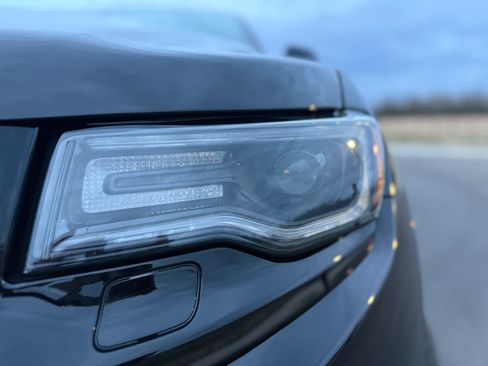 Used 2018 Jeep Grand Cherokee Trackhawk w/ Trailer Tow Group IV image 14