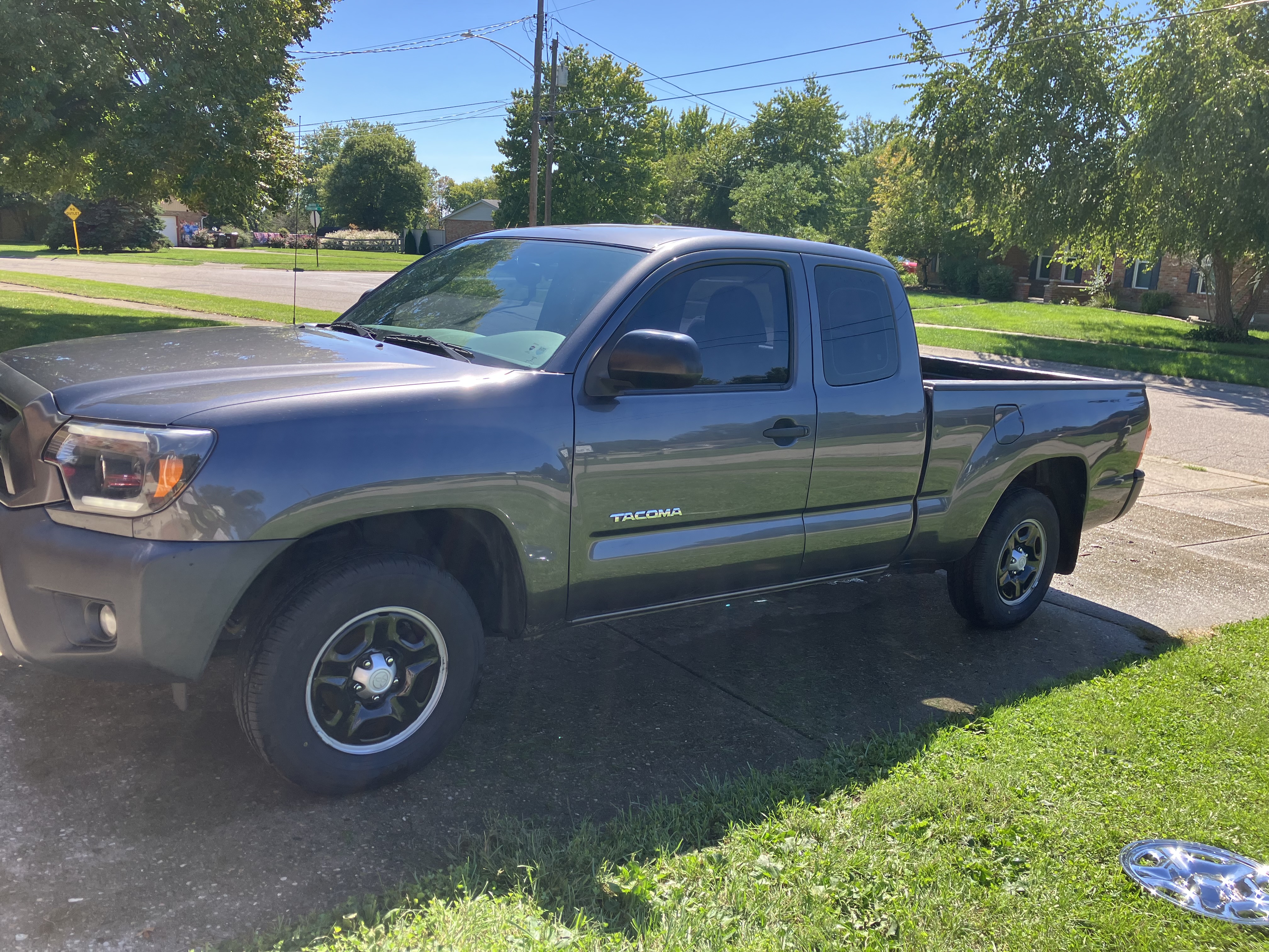 Used 2013 Toyota Tacoma 2WD Access Cab image 11