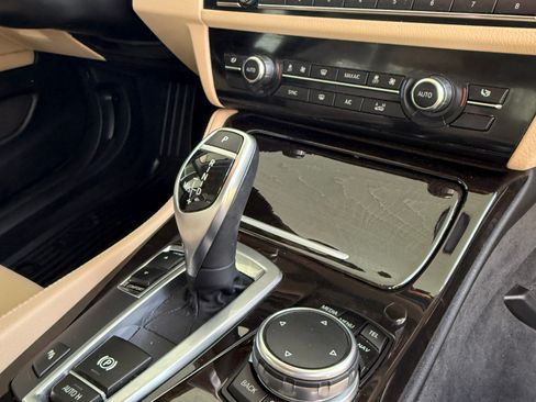 Used 2016 BMW 528i 528i Sedan 4D image 5