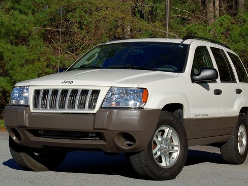 Used 2004 Jeep Grand Cherokee Laredo w/ Convenience Group image 1