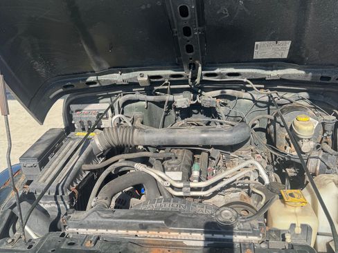 Used 2006 Jeep Wrangler X w/ Jeep 65th Anniversary Edition image 5