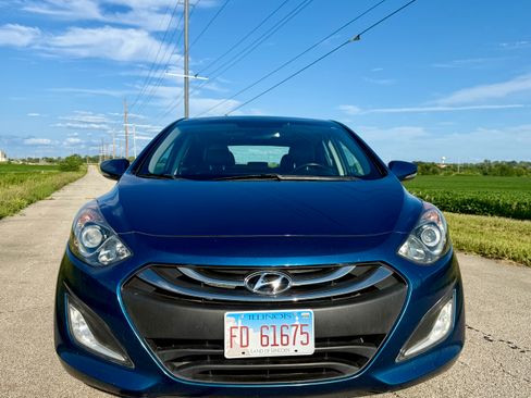 Used 2014 Hyundai Elantra GT w/ Option Group 03 FWD image 5
