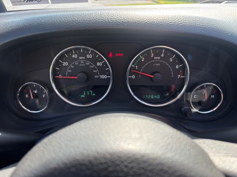 Used 2012 Jeep Wrangler Sport AWD/4WD image 17