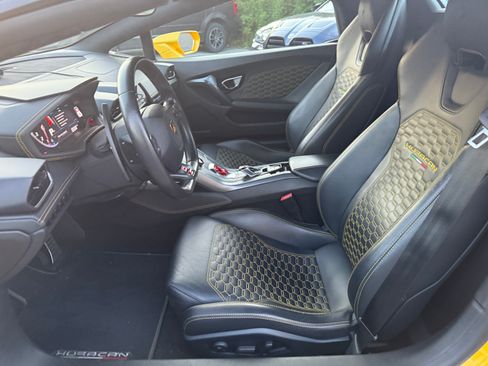 Used 2017 Lamborghini Huracan LP 580-2 RWD image 14
