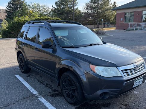 Used 2013 Subaru Forester 2.5X w/ Popular Pkg 3 image 2