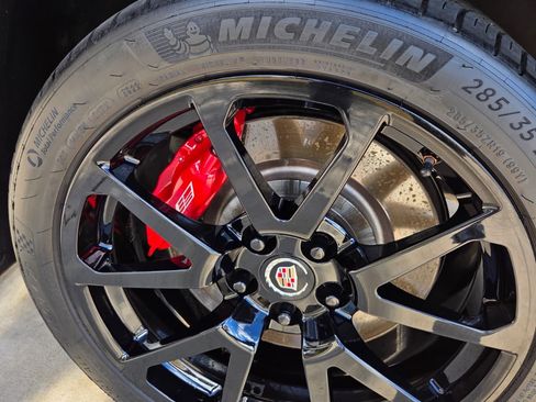 Used 2015 Cadillac CTS V image 15