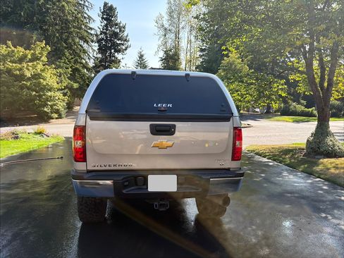 Used 2007 Chevrolet Silverado 3500 LT w/ Suspension Package, Off-Road image 6