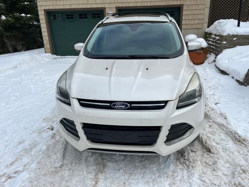 Used 2013 Ford Escape Titanium w/ Class II Trailer Tow Pkg image 6