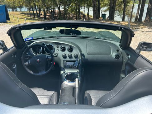 Used 2007 Pontiac Solstice GXP w/ Premium Package image 18