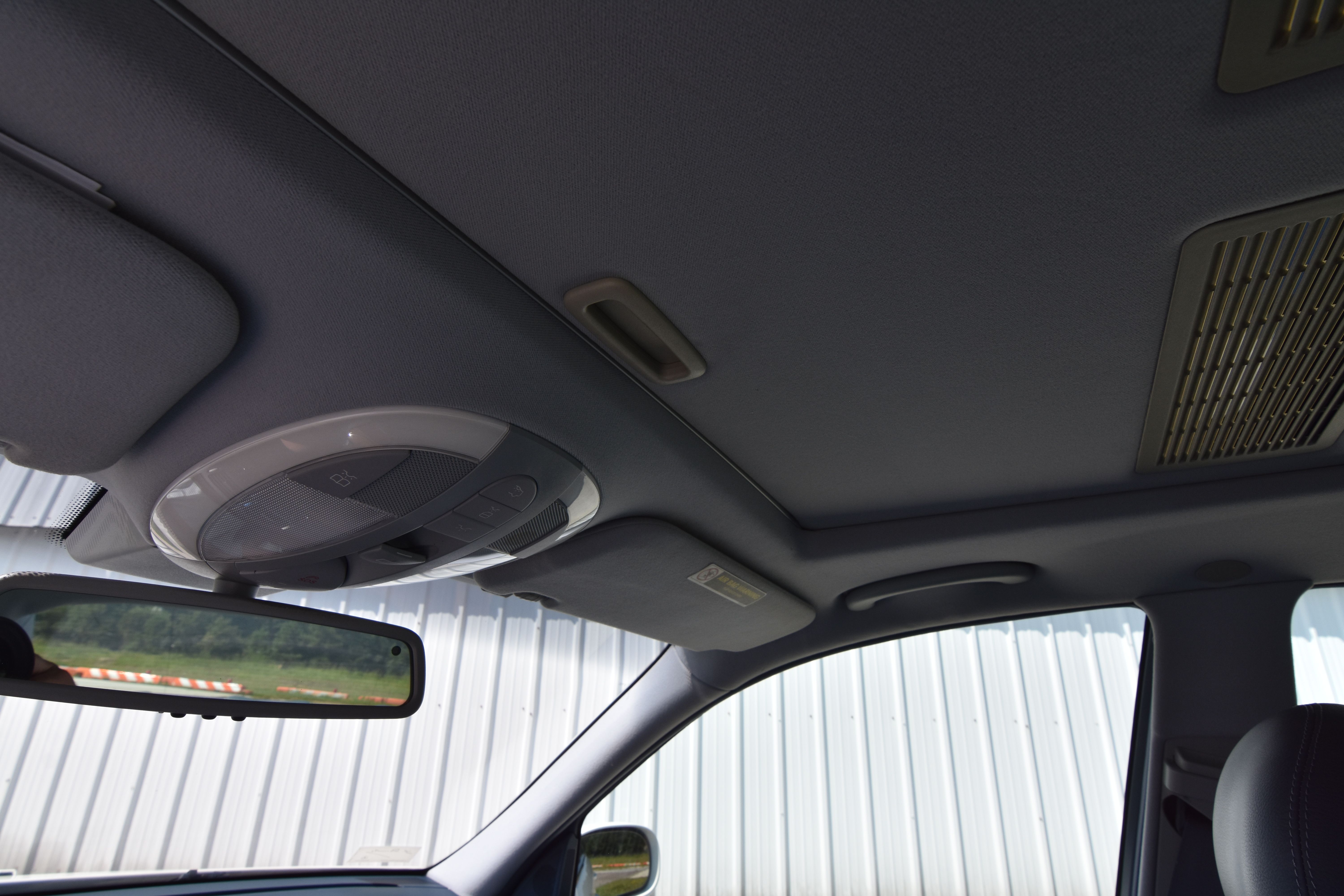 Used 2004 Mercedes-Benz E 320 Sedan image 15