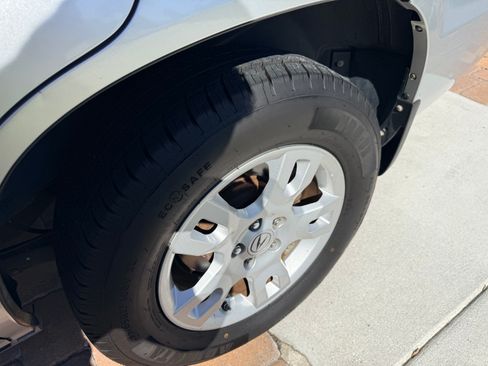 Used 2005 Acura MDX Touring image 25