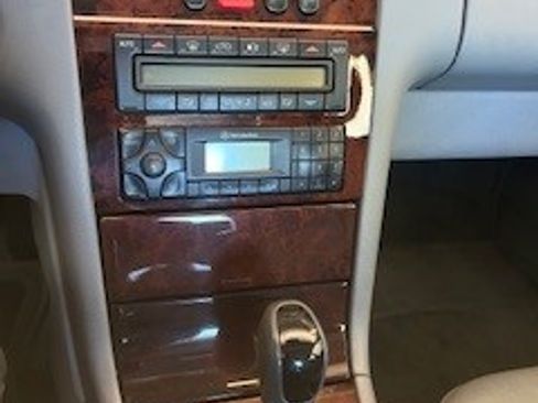 Used 2001 Mercedes-Benz E 430 Sedan image 4