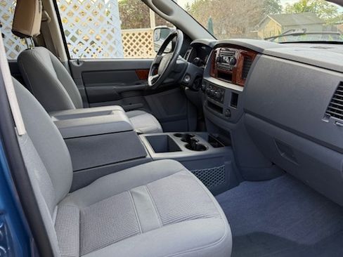Used 2006 Dodge Ram 2500 Truck SLT w/ Quad Cab Big Horn Value Group image 15