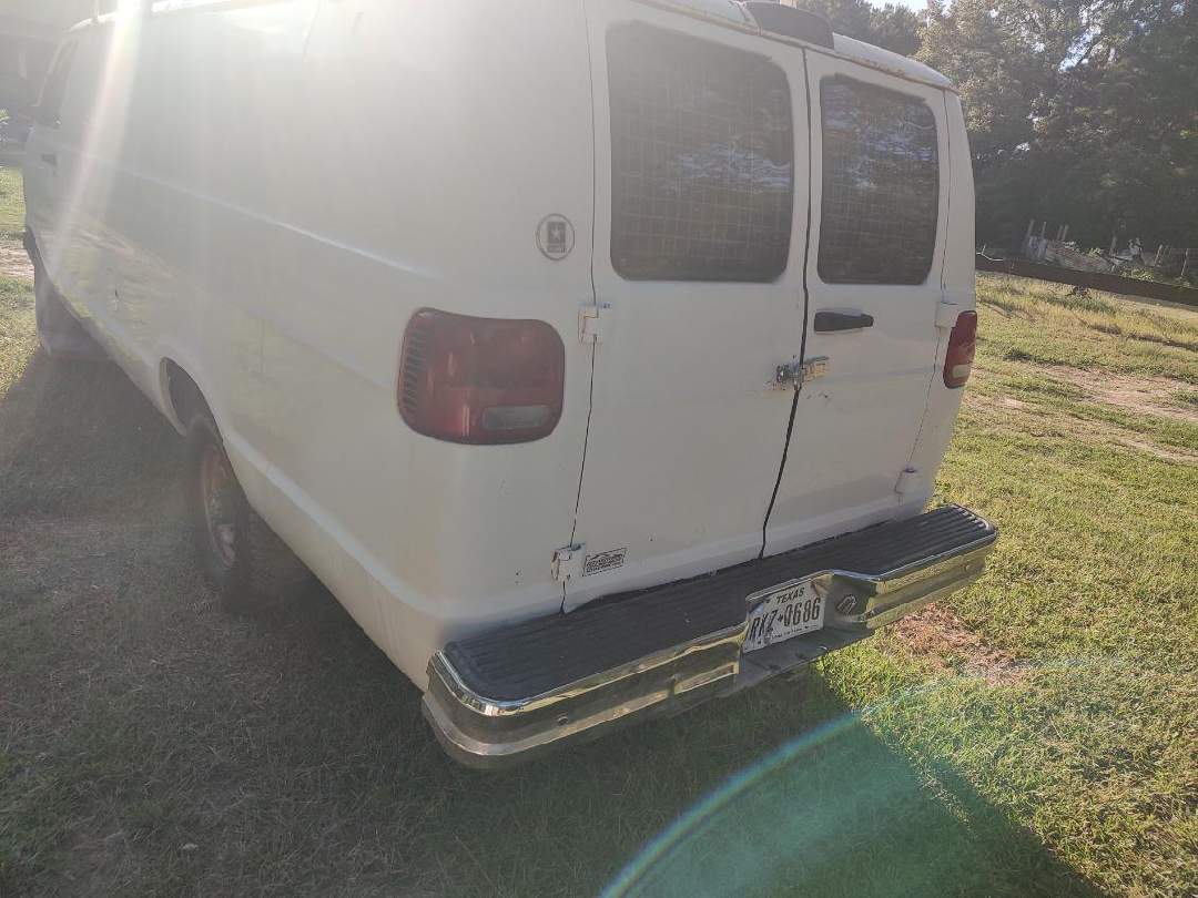 Used 2003 Dodge B3500 RWD image 23