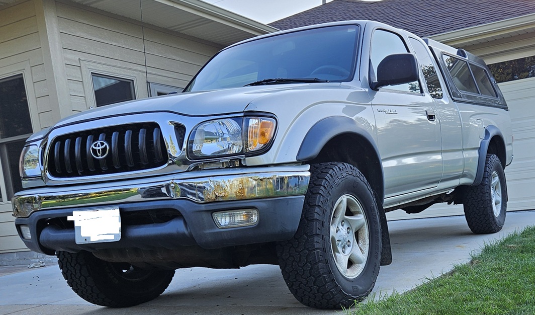 Used 2002 Toyota Tacoma 4x4 Xtracab w/ SR5 Pkg w/ Chrome Pkg image 5