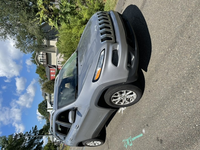 Used 2017 Jeep Cherokee Latitude w/ Safety/Convenience Group AWD/4WD image 5