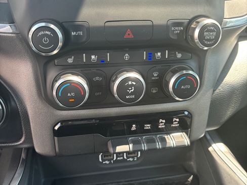 Used 2021 RAM 1500 Laramie w/ Sport Appearance Package image 11