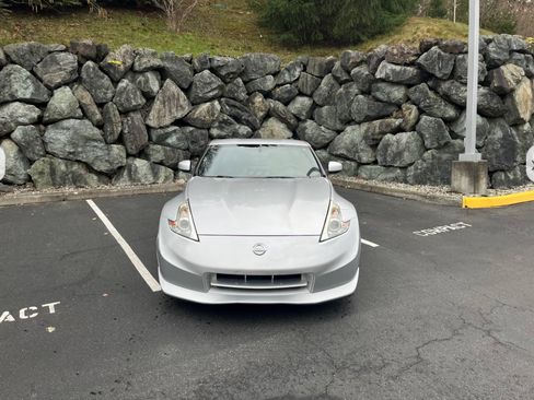 Used 2011 Nissan 370Z NISMO image 12