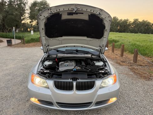Used 2006 BMW 330i Sedan image 19