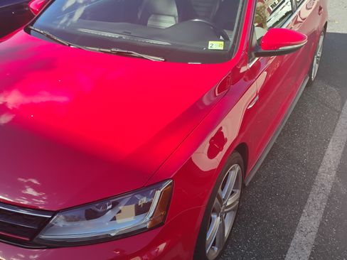 Used 2017 Volkswagen Jetta GLI image 11