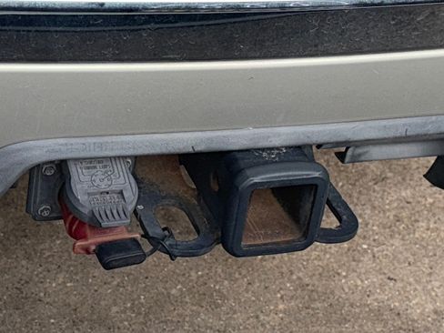 Used 2010 Jeep Grand Cherokee Limited w/ Trailer Tow Group IV image 16