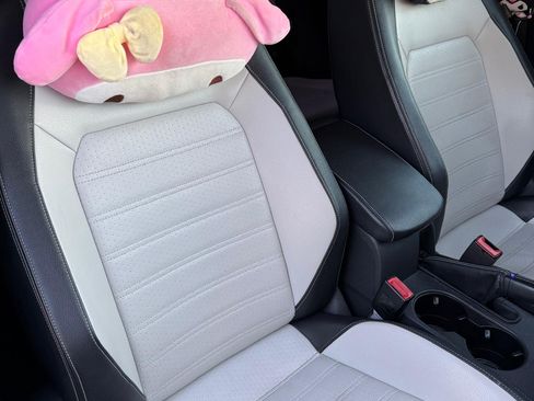 Used 2016 Volkswagen Jetta Sport image 6